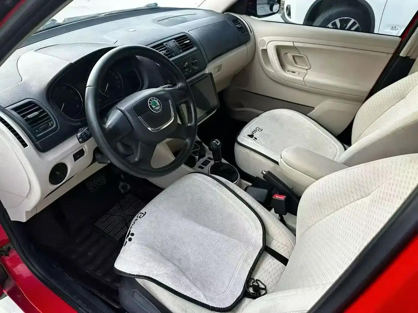 Fabia 2012 1.4L Automatic Crystal Edition — миниатюра 4