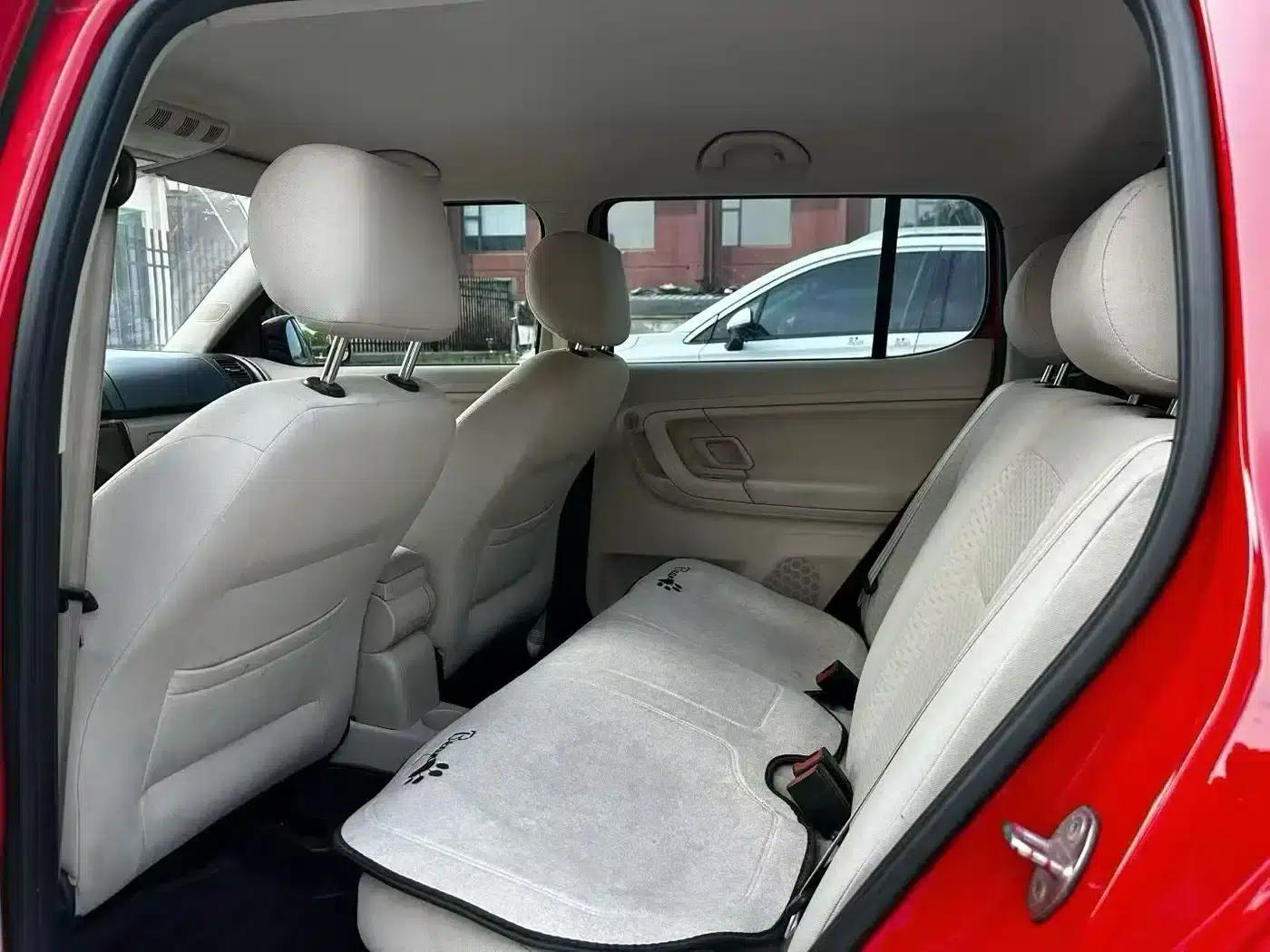 Fabia 2012 1.4L Automatic Crystal Edition — миниатюра 6