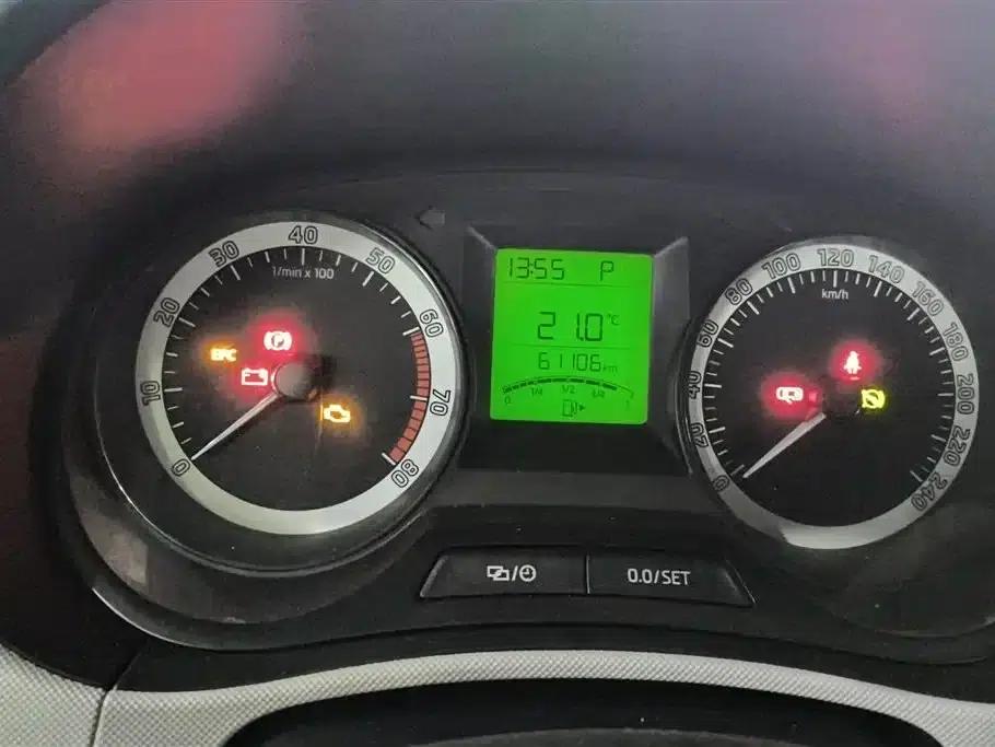 Fabia 2016 1.4L Automatic Enjoy Edition — миниатюра 14