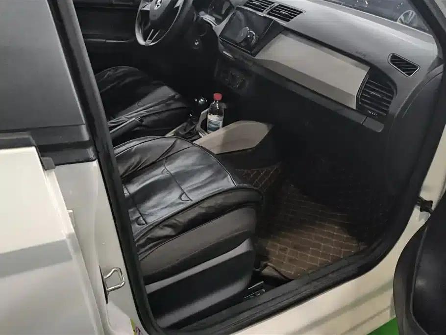 Fabia 2016 1.4L Automatic Enjoy Edition — миниатюра 8
