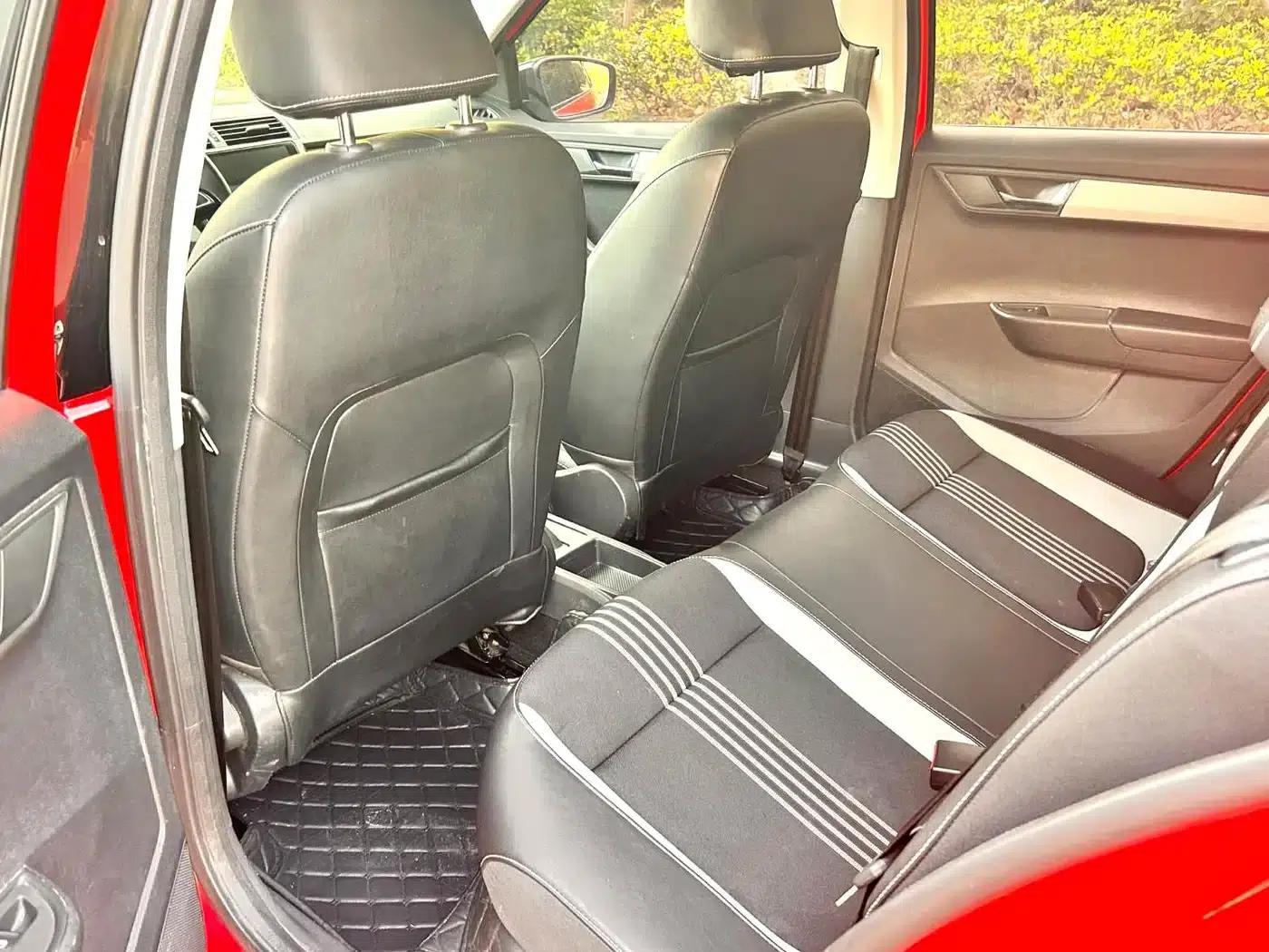 Fabia 2015 1.6L Automatic Sport Edition — миниатюра 9
