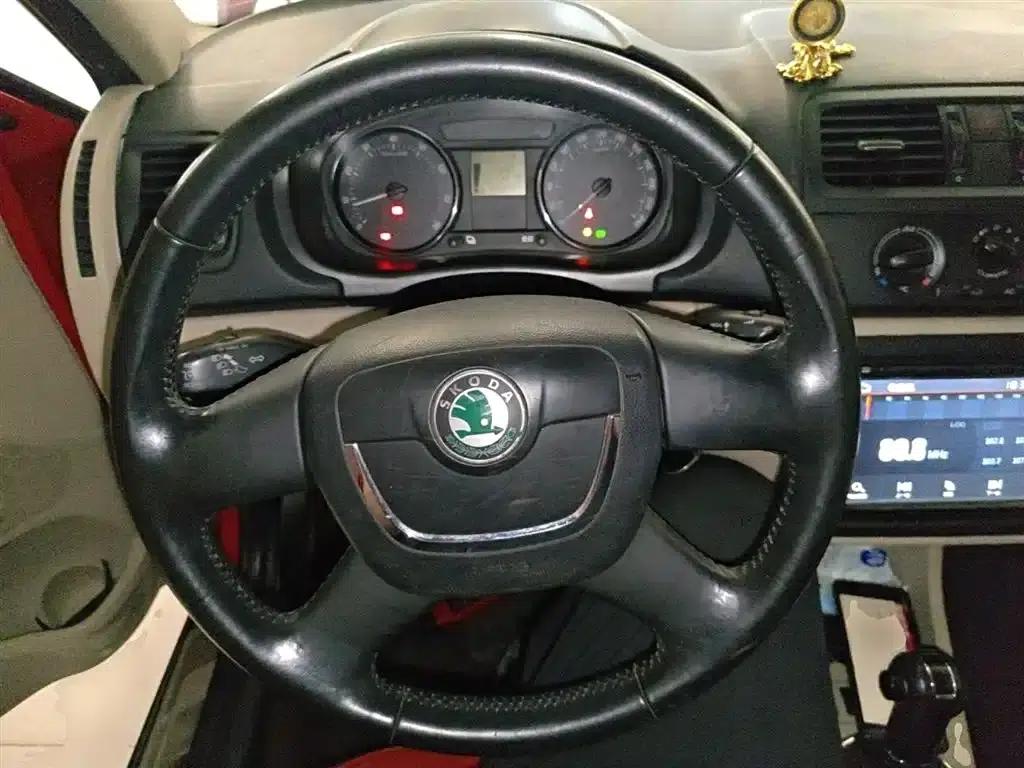 Fabia 2012 1.6L Scout — миниатюра 11