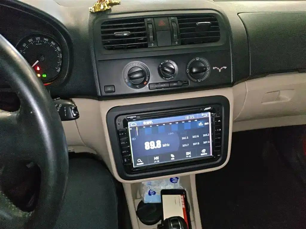 Fabia 2012 1.6L Scout — миниатюра 13