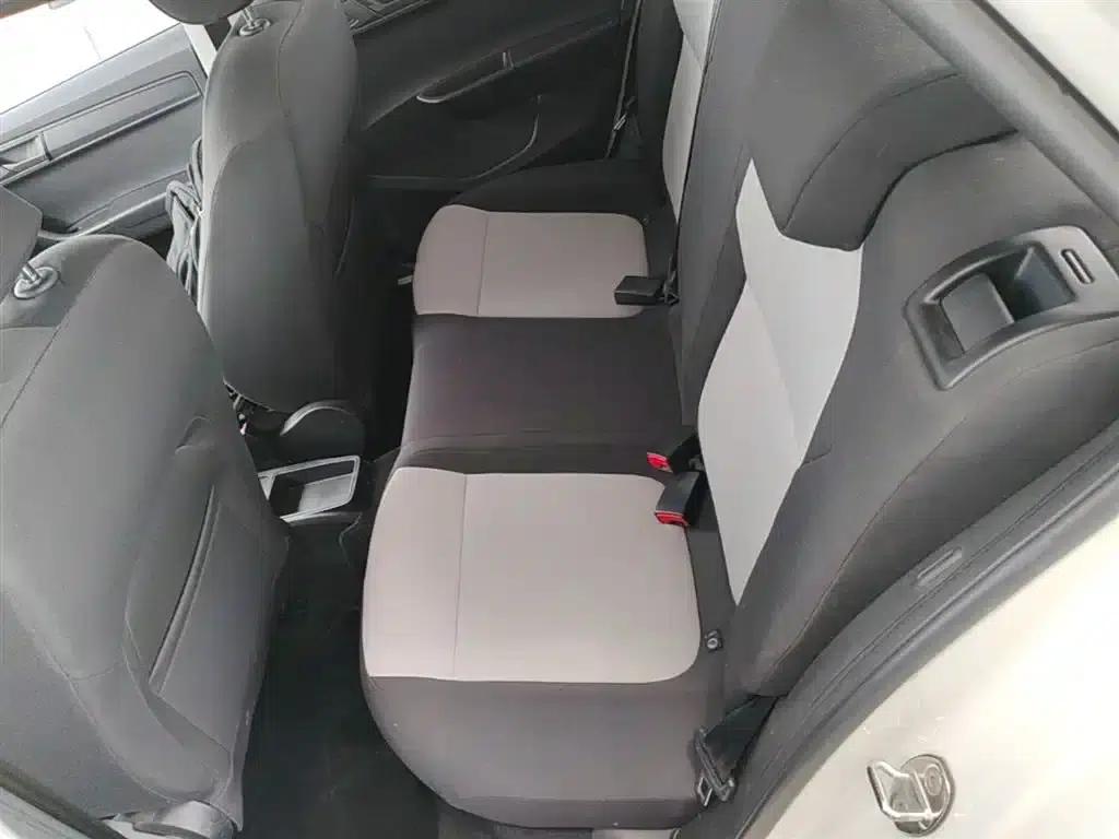 Fabia 2016 1.4L Automatic Enjoy Edition — миниатюра 17