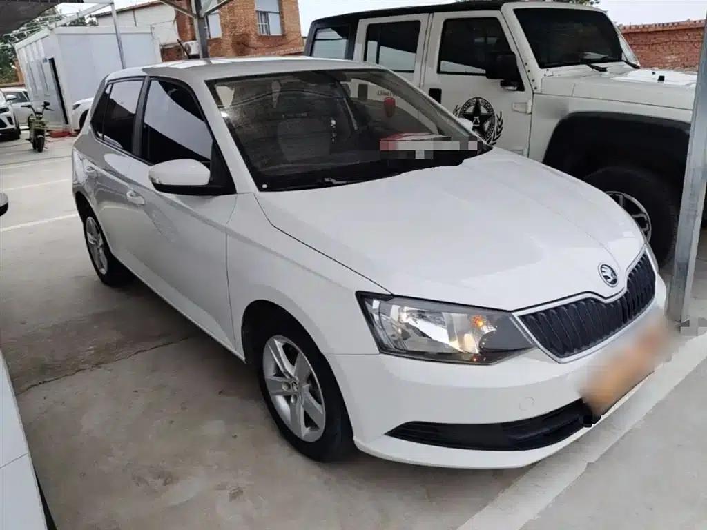 Fabia 2016 1.4L Automatic Enjoy Edition — миниатюра 4