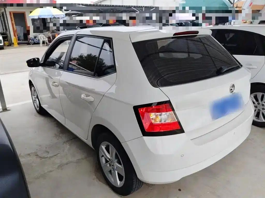 Fabia 2016 1.4L Automatic Enjoy Edition — миниатюра 5