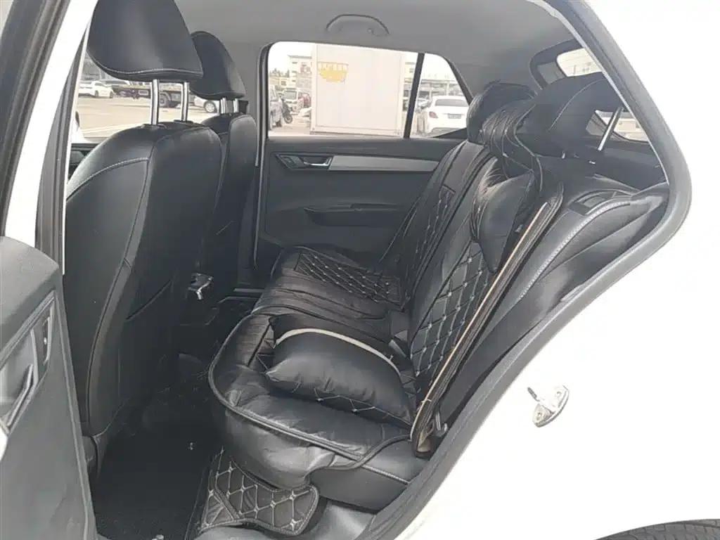 Fabia 2015 1.6L Automatic Sport Edition — миниатюра 17