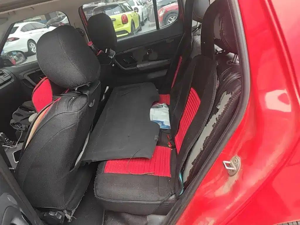 Fabia 2014 1.6L Automatic Sport Edition — миниатюра 17