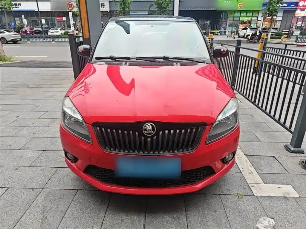 Fabia 2014 1.6L Automatic Sport Edition — миниатюра 3