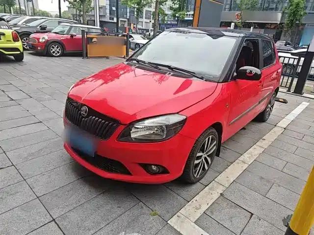 Fabia 2014 1.6L Automatic Sport Edition