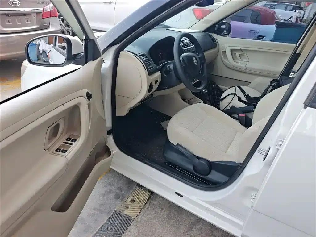 Fabia 2014 1.4L Automatic Crystal Edition — миниатюра 16