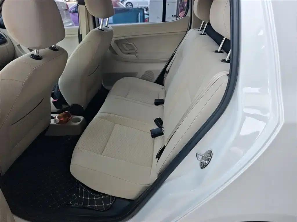 Fabia 2014 1.4L Automatic Crystal Edition — миниатюра 17