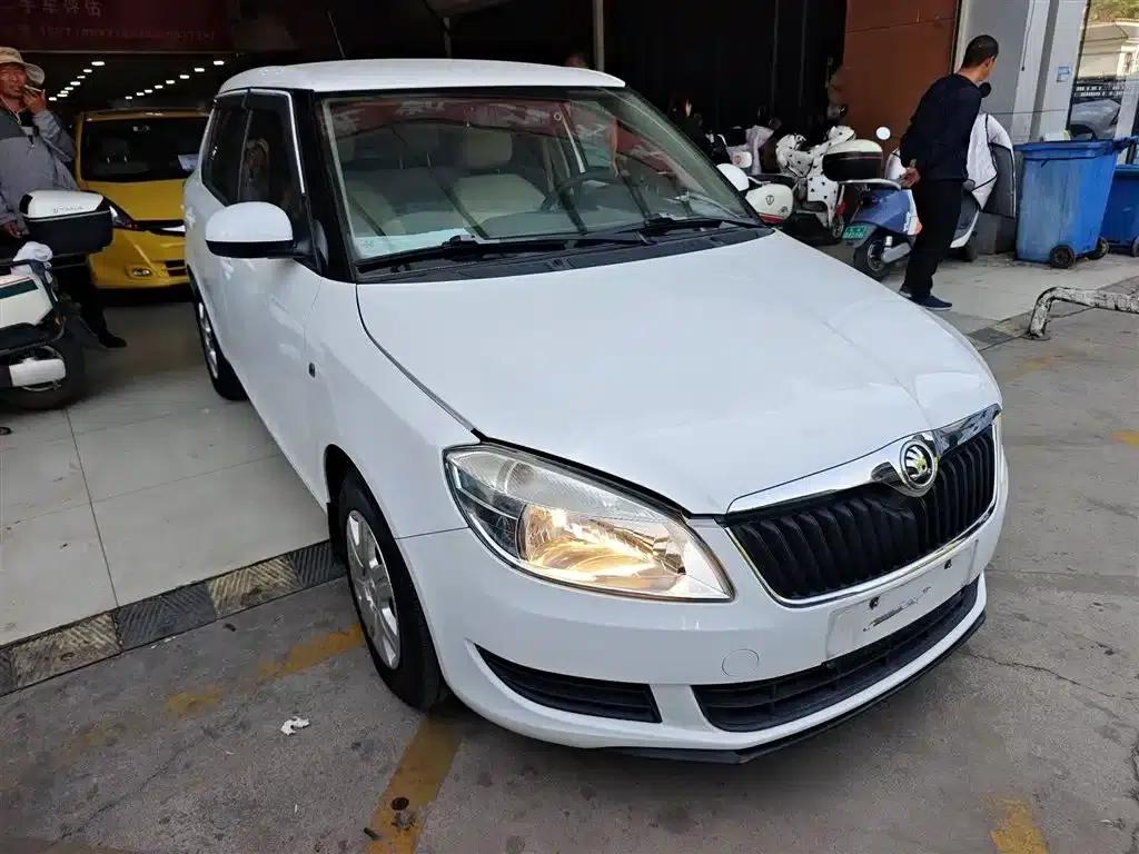 Fabia 2014 1.4L Automatic Crystal Edition — миниатюра 4