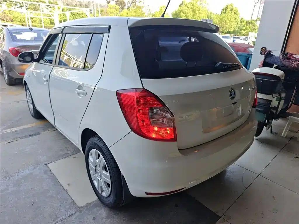Fabia 2014 1.4L Automatic Crystal Edition — миниатюра 5