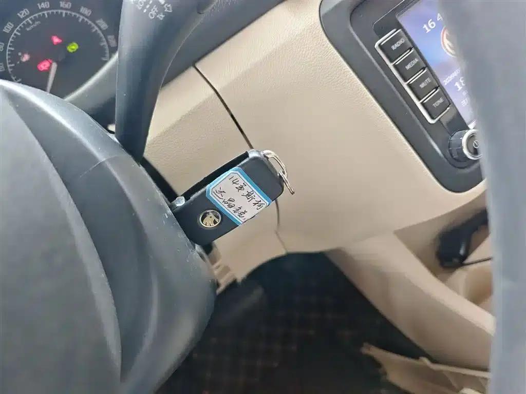 Fabia 2014 1.4L Automatic Crystal Edition — миниатюра 9