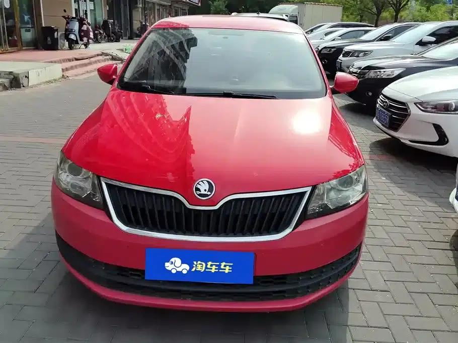 Rapid 2014 1.6L Manual Enjoy Edition — миниатюра 2