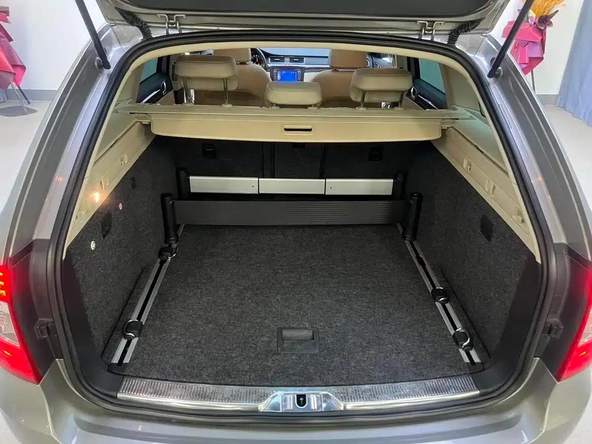 2014 Superb 2.0TSI Premium Edition — миниатюра 13