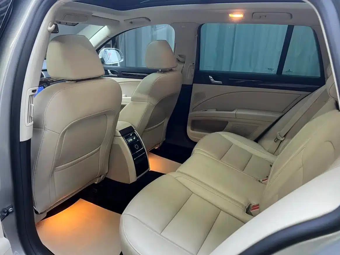 2014 Superb 2.0TSI Premium Edition — миниатюра 14