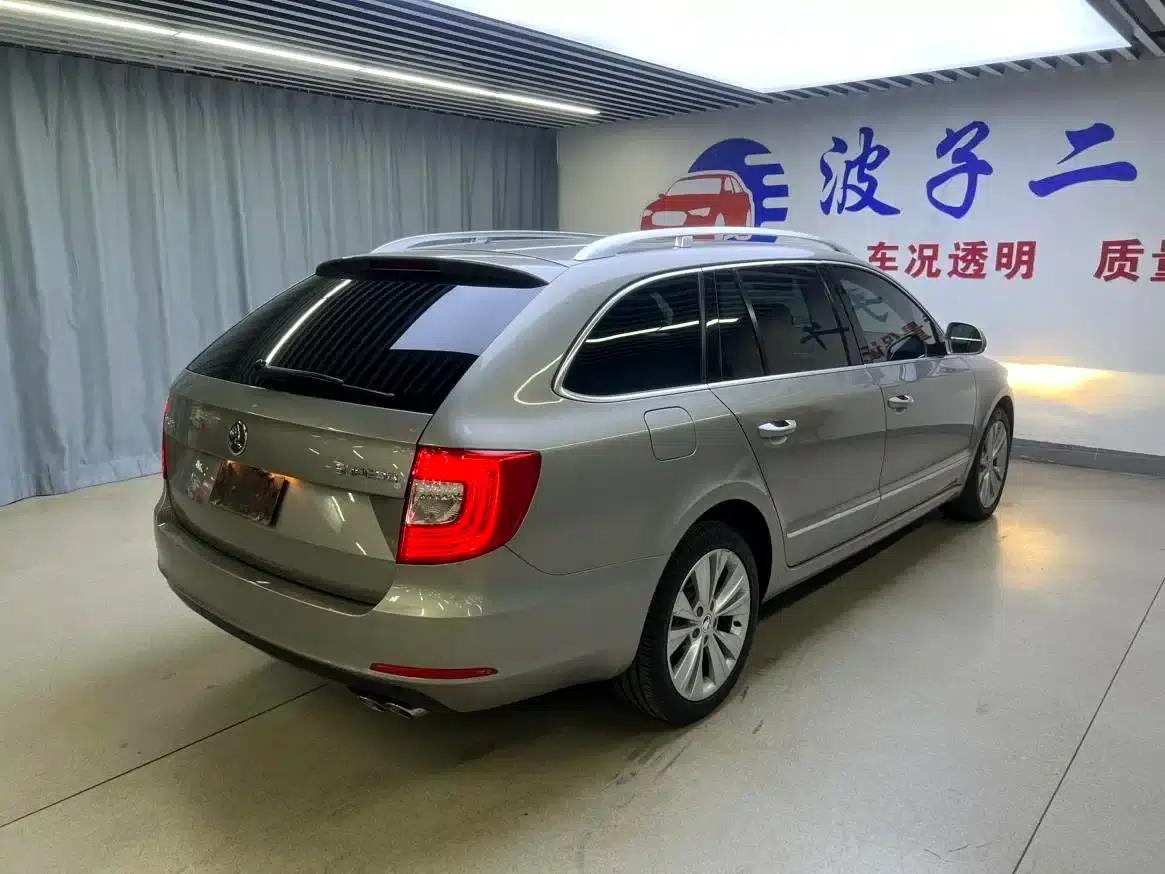 2014 Superb 2.0TSI Premium Edition — миниатюра 18