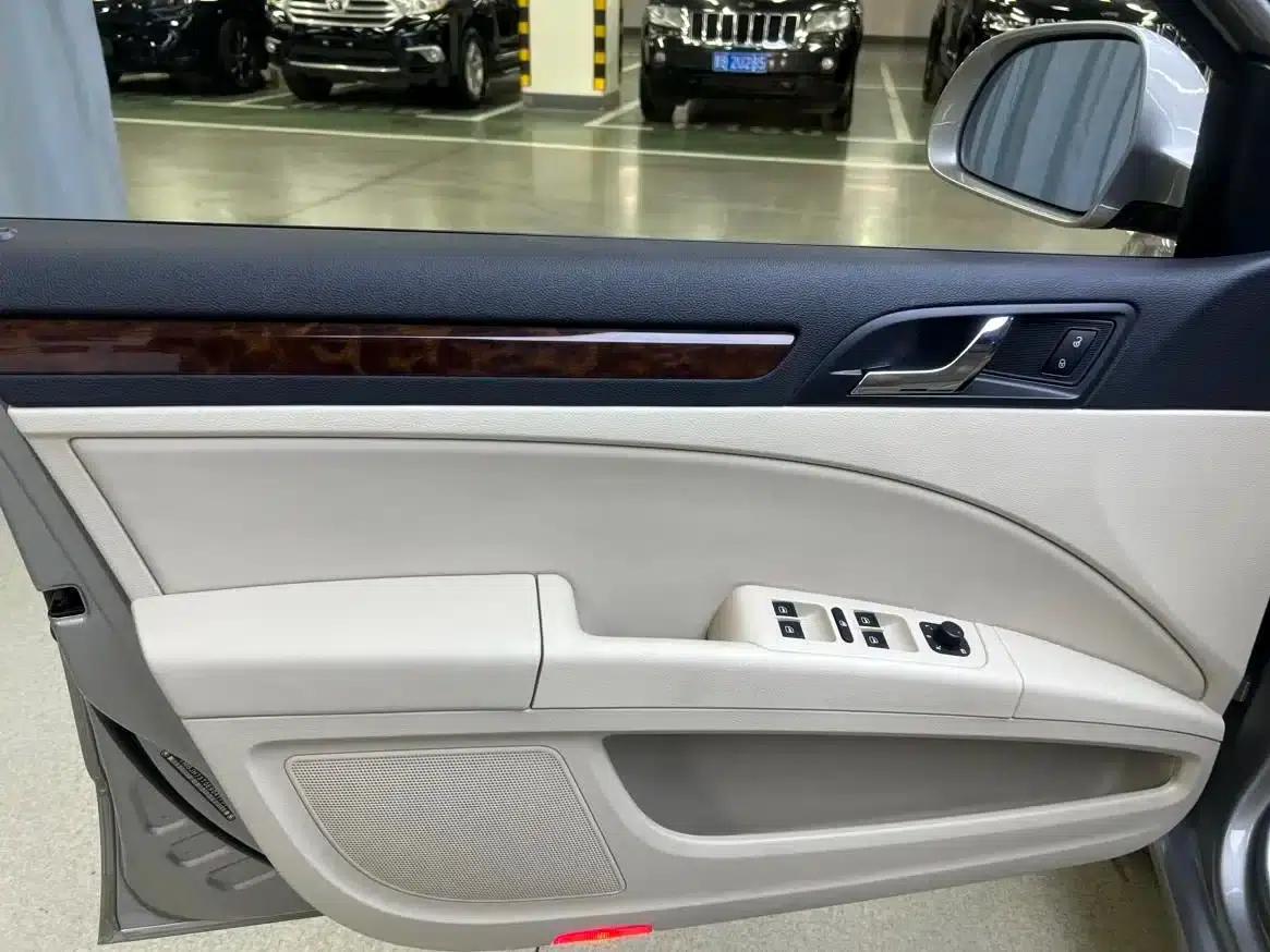 2014 Superb 2.0TSI Premium Edition — миниатюра 10