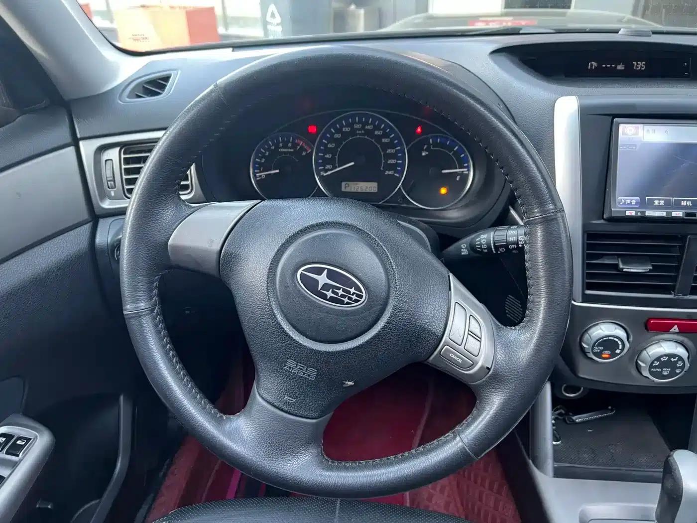 2010 Forester 2.5XT Luxury Navigation Edition — миниатюра 12