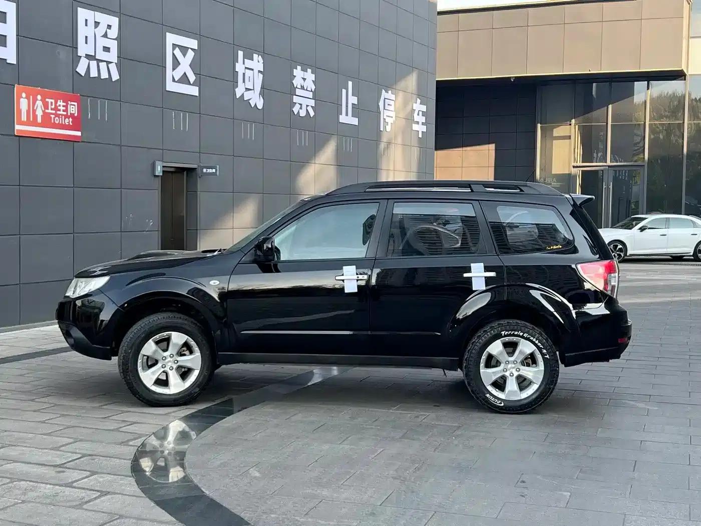 2010 Forester 2.5XT Luxury Navigation Edition — миниатюра 8