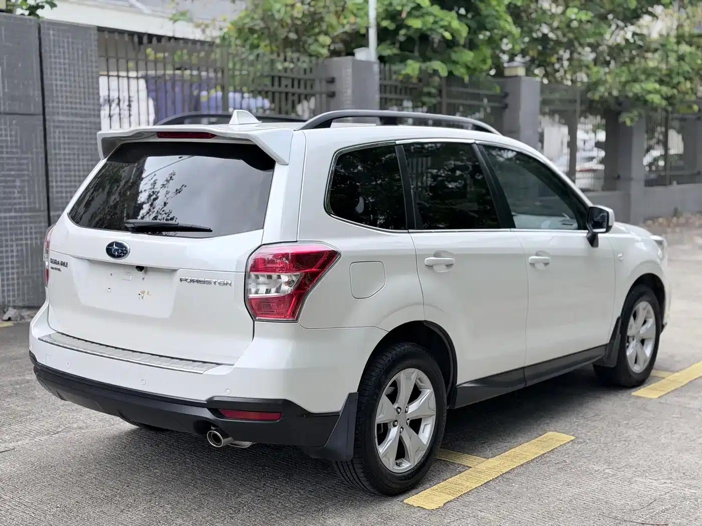 Forester 2014 2.5i Automatic Elite Edition — миниатюра 4