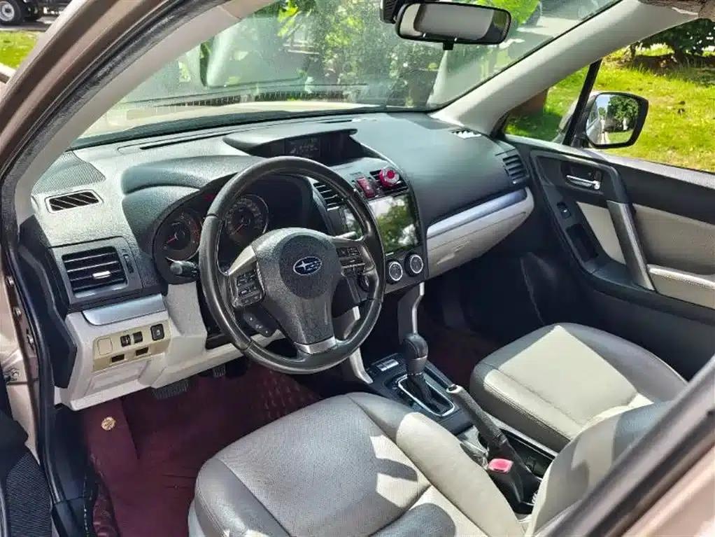 Forester 2013 2.5i Automatic Luxury Navigation Edition — миниатюра 4
