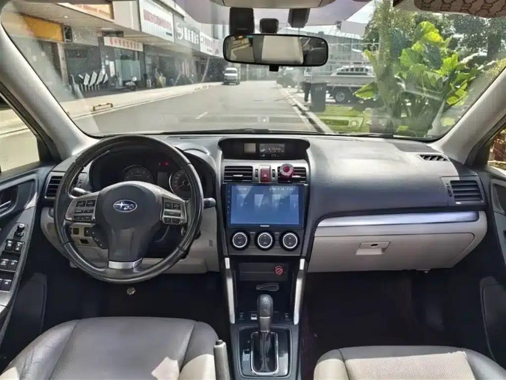 Forester 2013 2.5i Automatic Luxury Navigation Edition — миниатюра 7