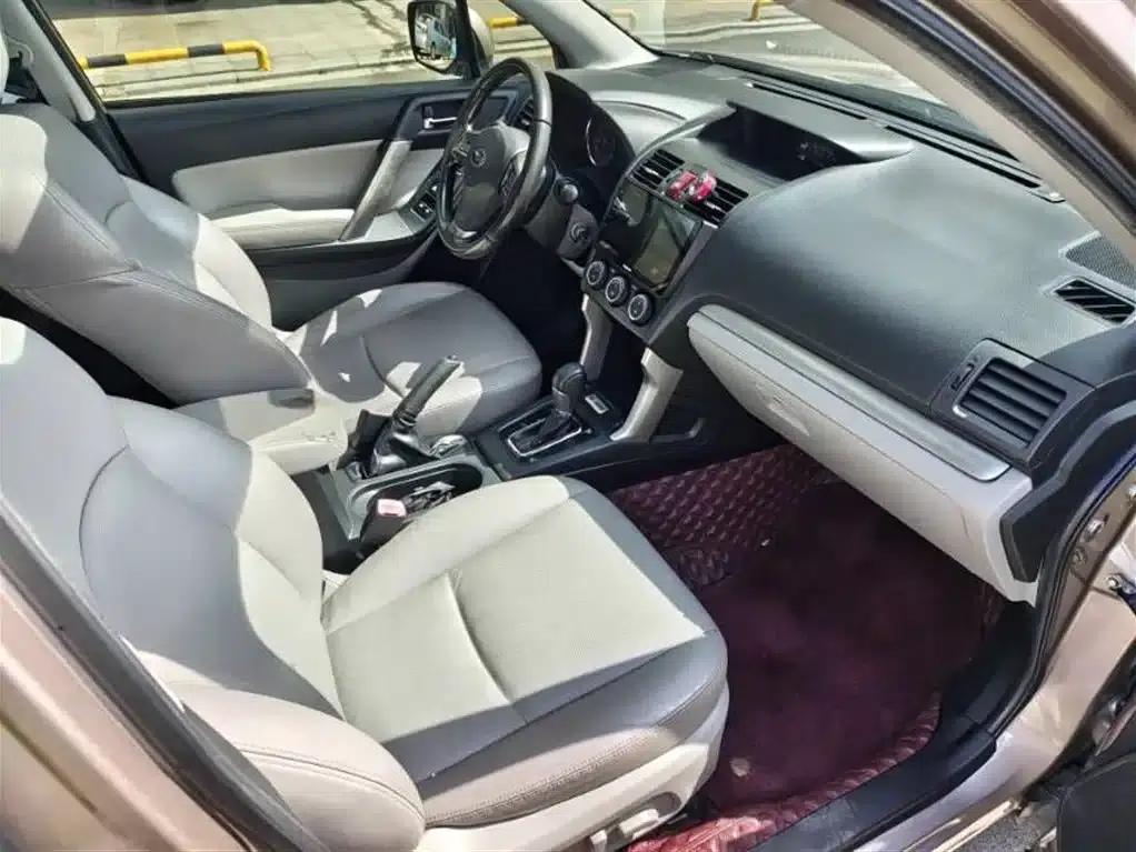 Forester 2013 2.5i Automatic Luxury Navigation Edition — миниатюра 8