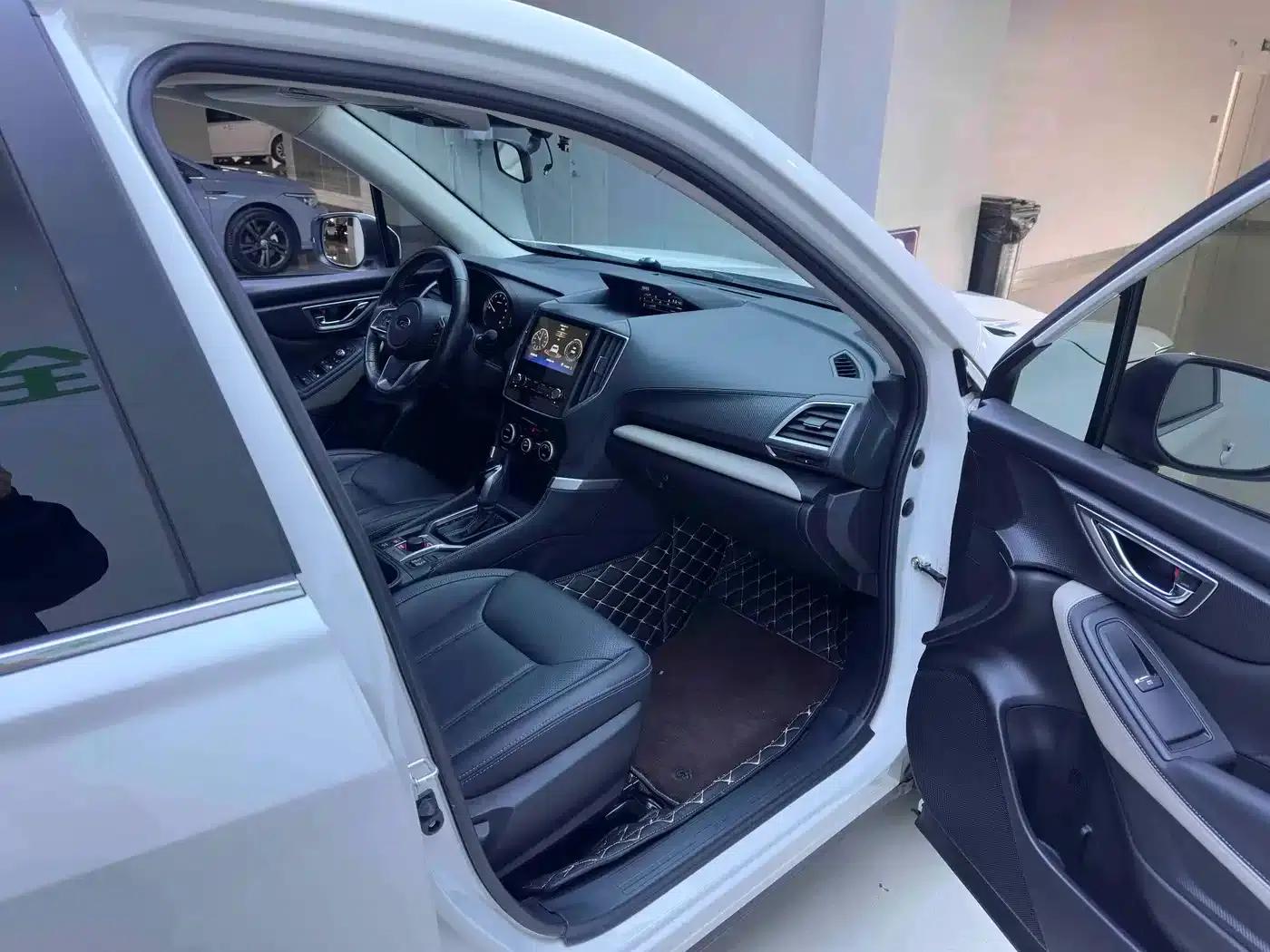 Forester 2022 2.0i AWD Luxury Edition EyeSight — миниатюра 11