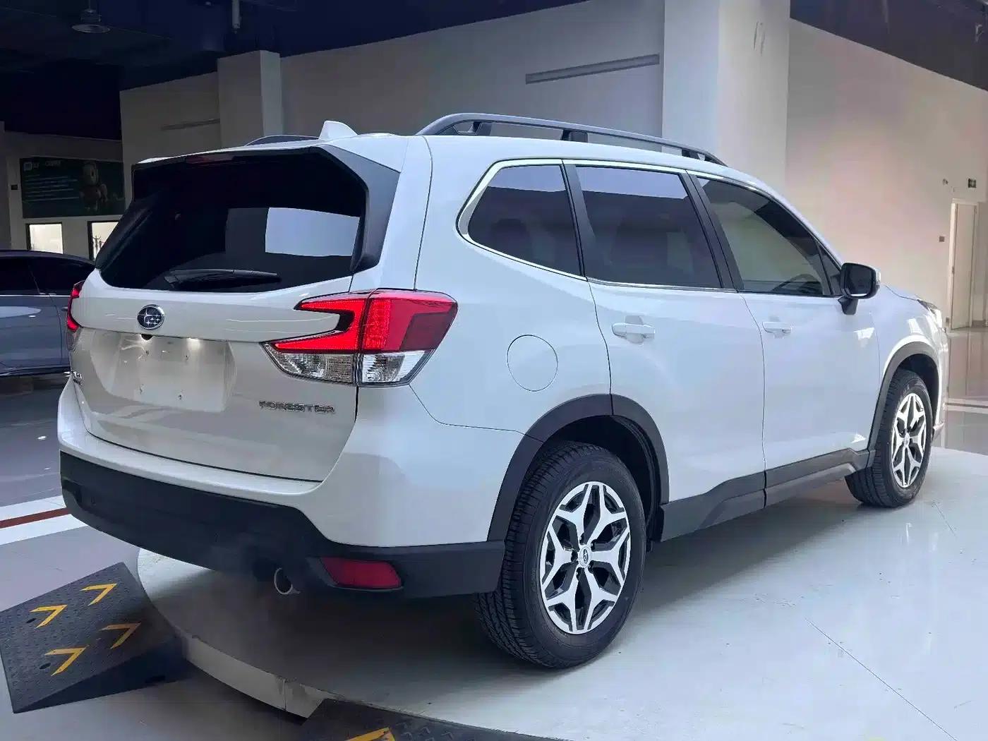 Forester 2022 2.0i AWD Luxury Edition EyeSight — миниатюра 5