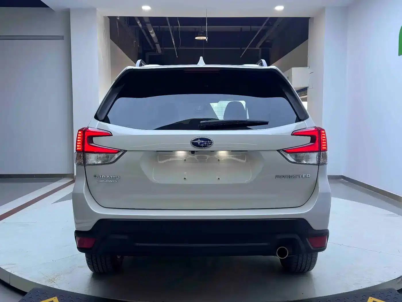 Forester 2022 2.0i AWD Luxury Edition EyeSight — миниатюра 8