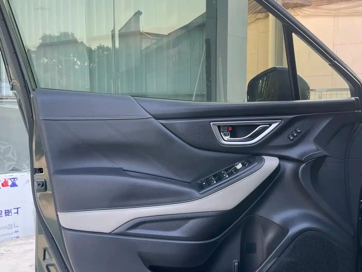 Forester 2022 2.0i AWD Luxury Edition EyeSight — миниатюра 18