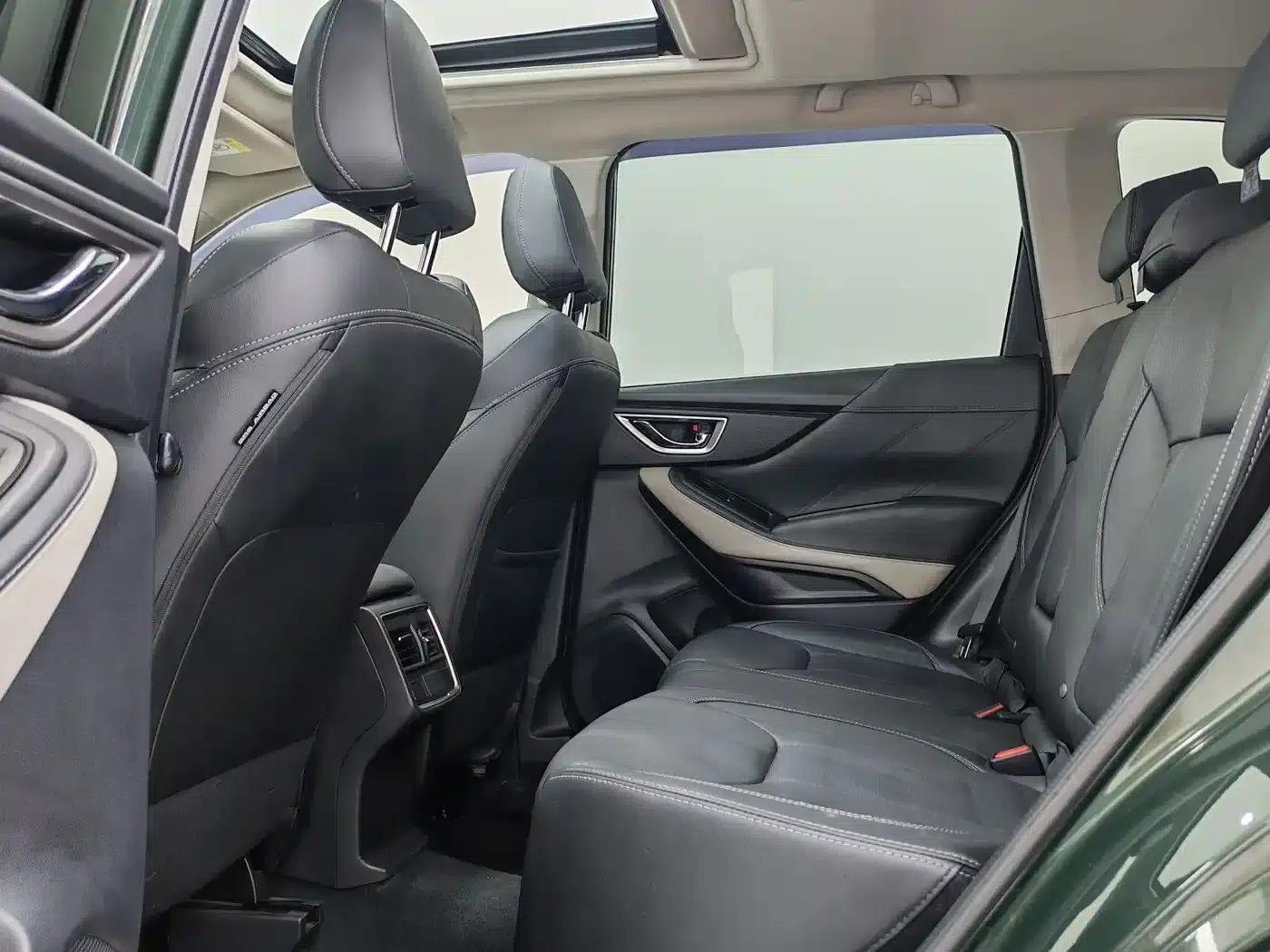 Forester 2022 2.0i AWD Luxury Edition EyeSight — миниатюра 8
