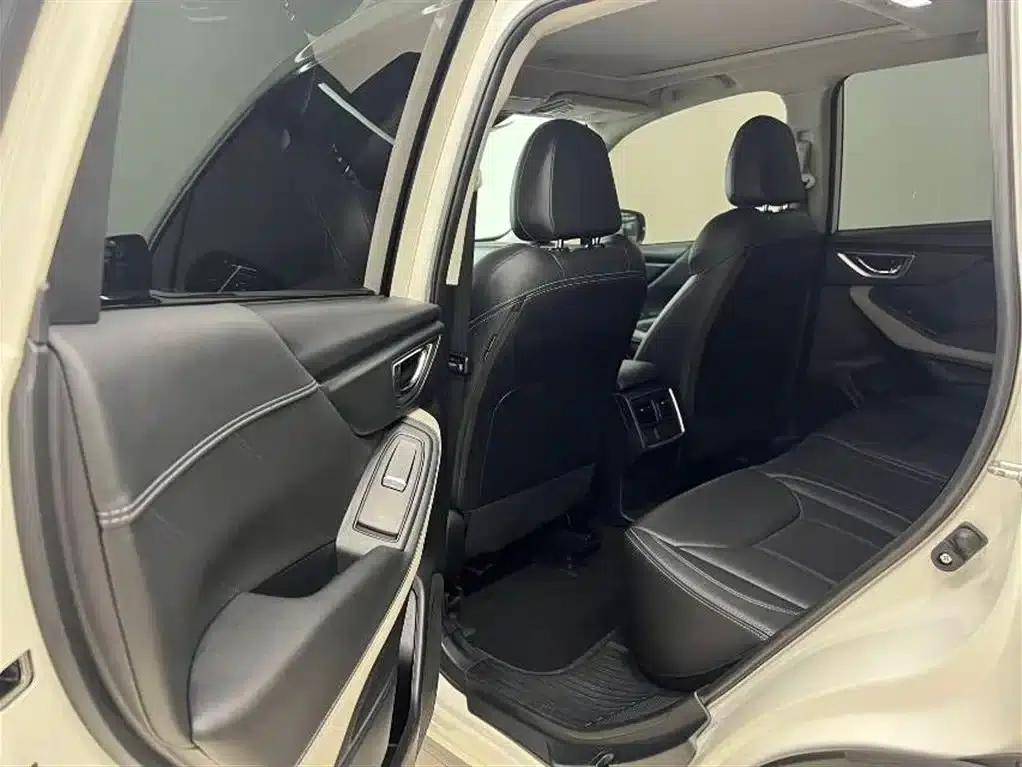 Forester 2022 2.0i AWD Luxury Edition EyeSight — миниатюра 9