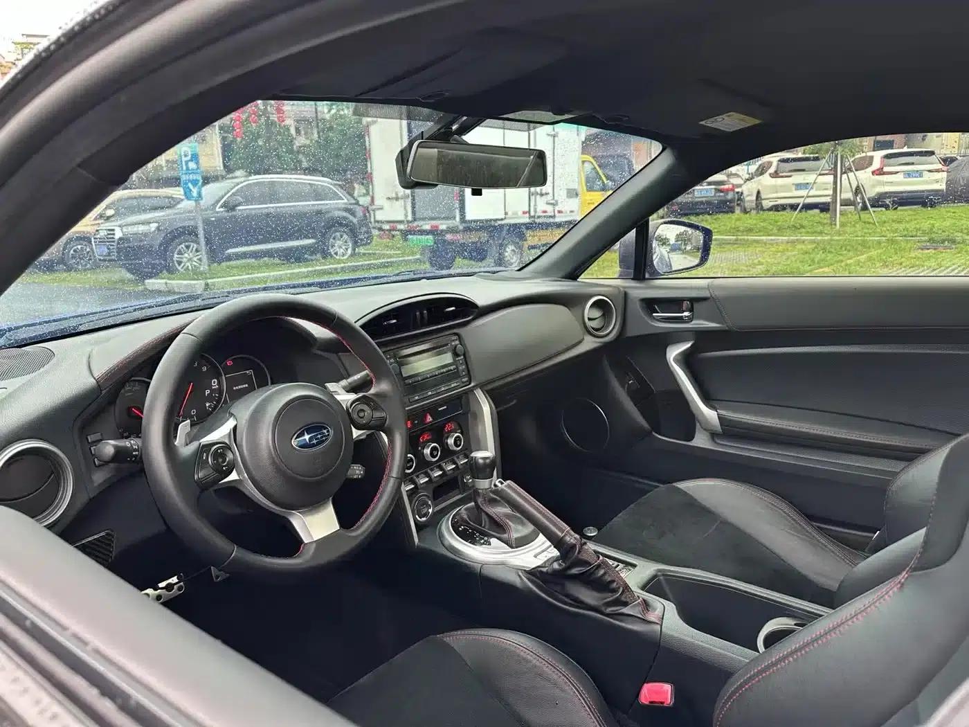 Subaru BRZ 2017 2.0i Automatic Type-S — миниатюра 4