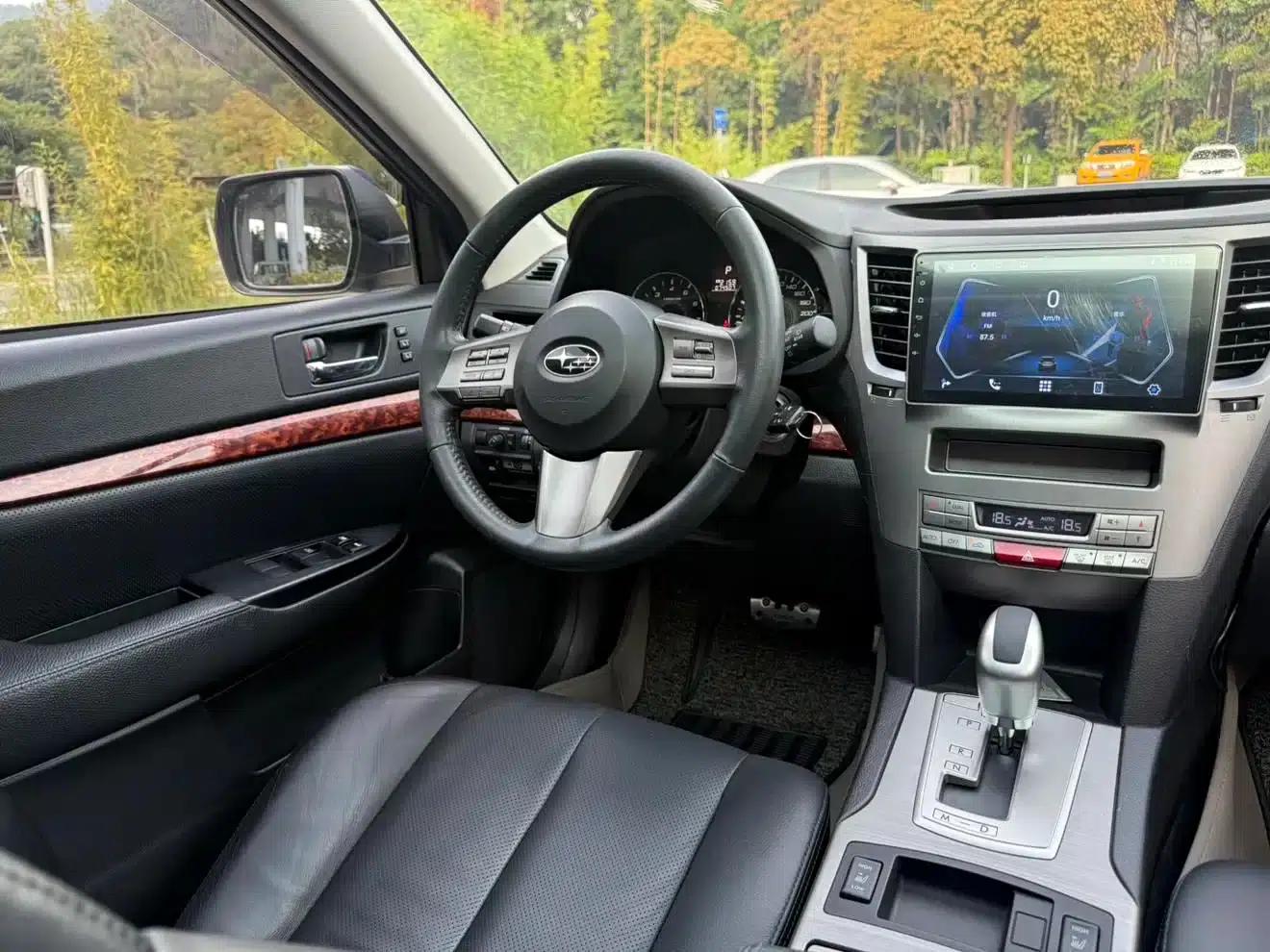 Outback 2011 2.5i Luxury Edition — миниатюра 12