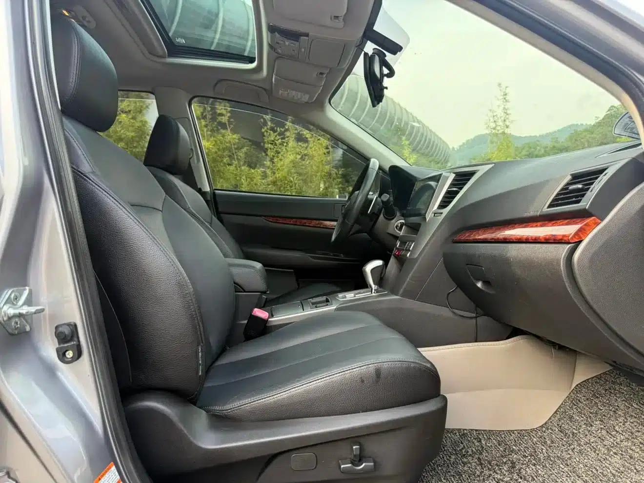 Outback 2011 2.5i Luxury Edition — миниатюра 16