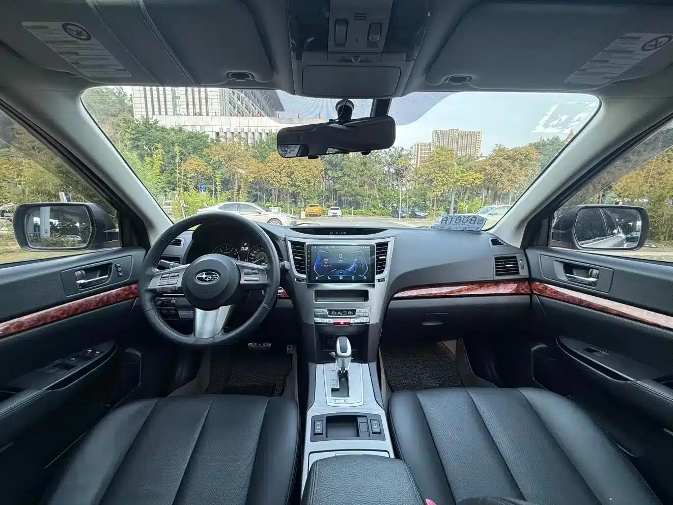 Outback 2011 2.5i Luxury Edition — миниатюра 8