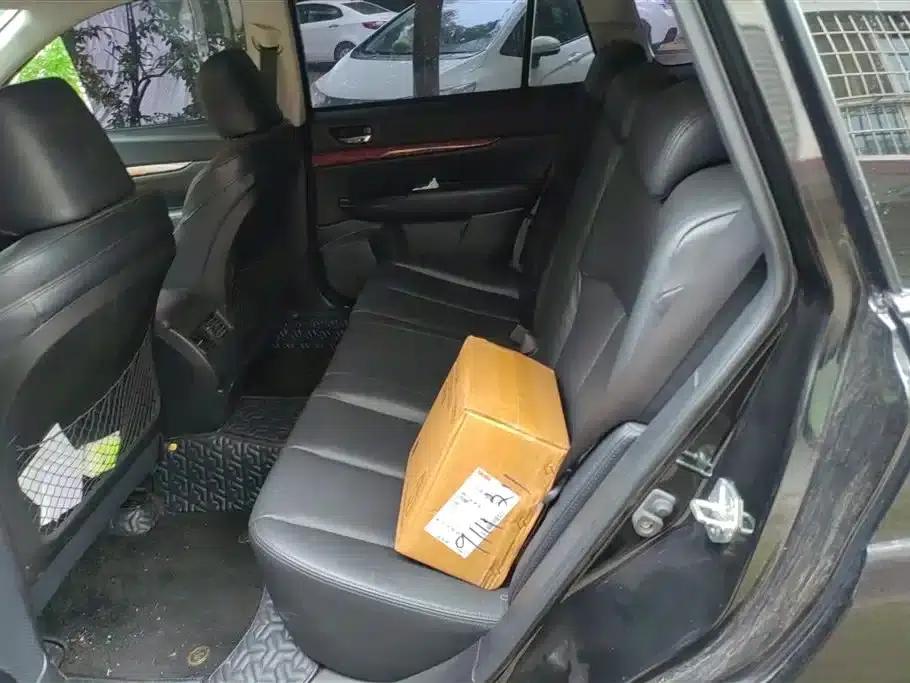 Outback 2011 2.5i Luxury Edition — миниатюра 11