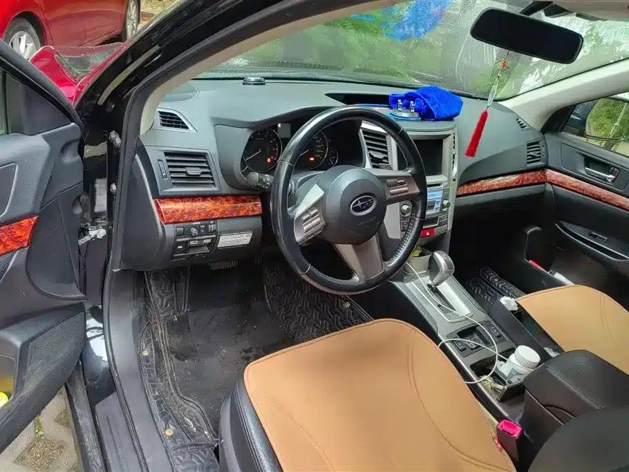 Outback 2011 2.5i Luxury Edition — миниатюра 12