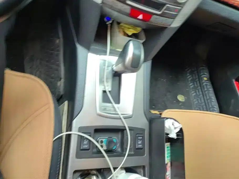 Outback 2011 2.5i Luxury Edition — миниатюра 16