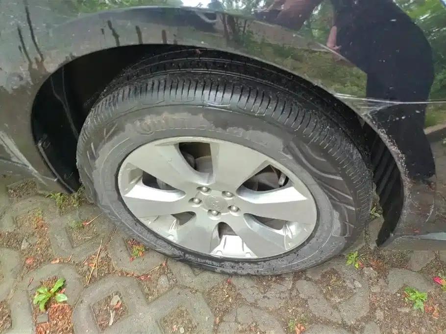 Outback 2011 2.5i Luxury Edition — миниатюра 6