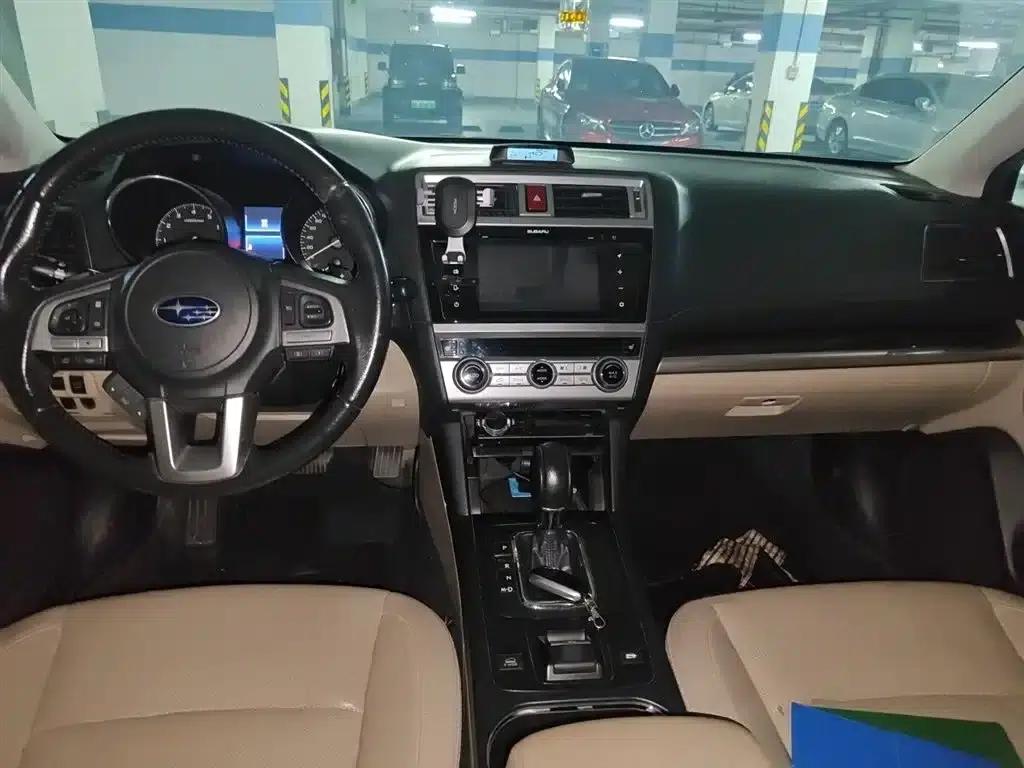 Outback 2015 2.5i Luxury Navigation Edition — миниатюра 13