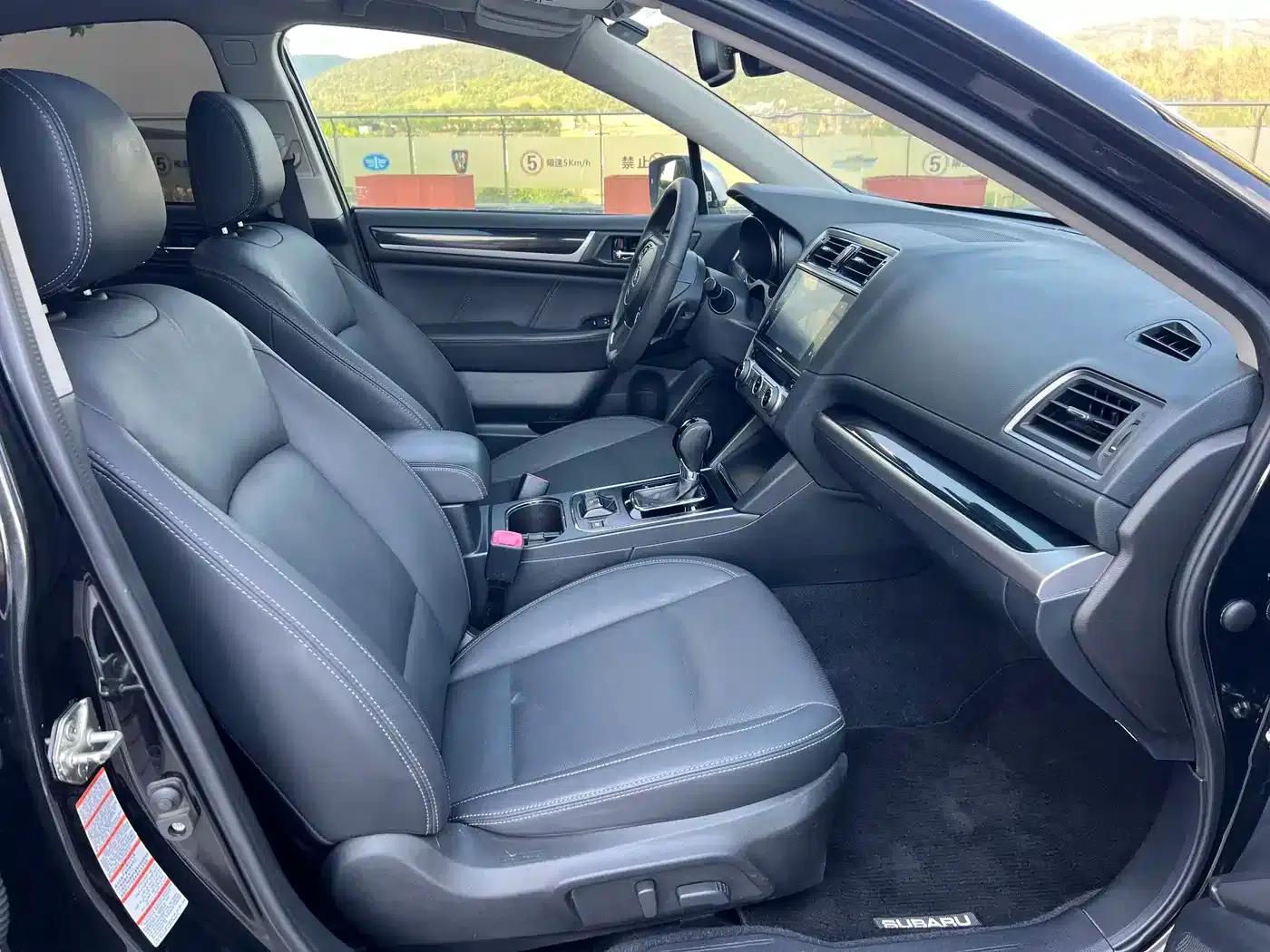 Legacy 2017 2.5i AWD Glory Edition EyeSight — миниатюра 6