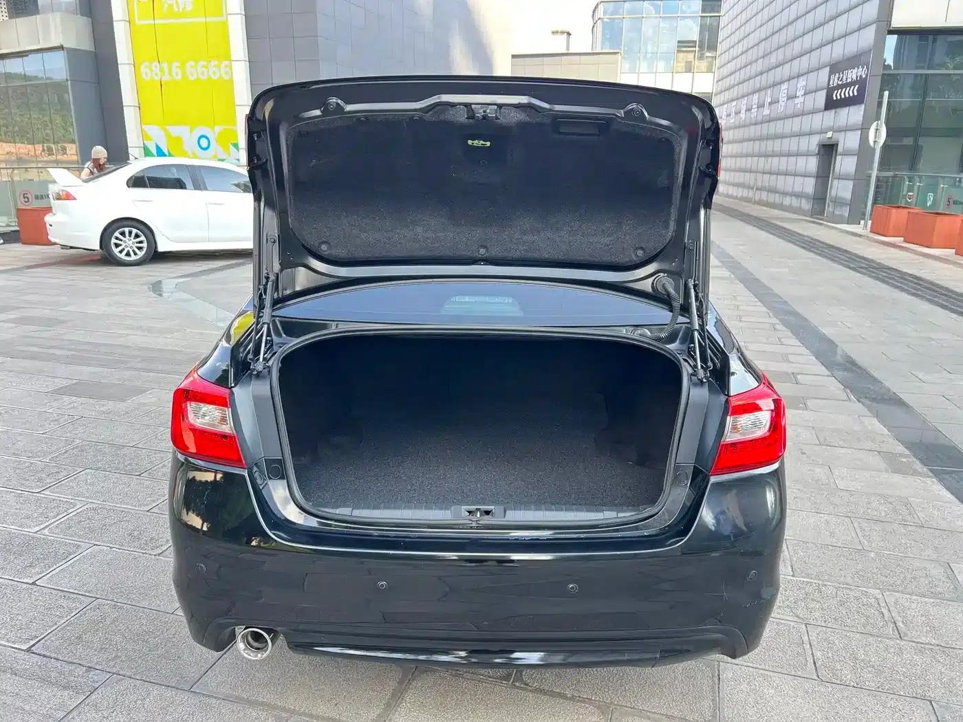 Legacy 2017 2.5i AWD Glory Edition EyeSight — миниатюра 10