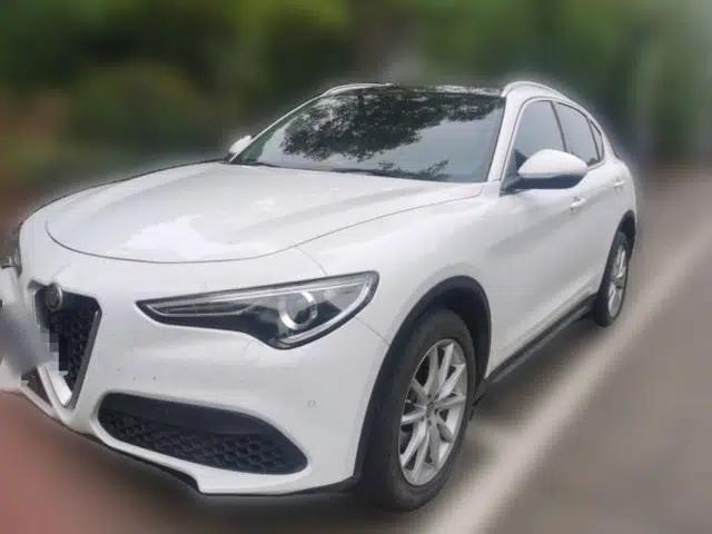 Alfa Romeo Stelvio 2017 2.0T 280HP Luxury Edition