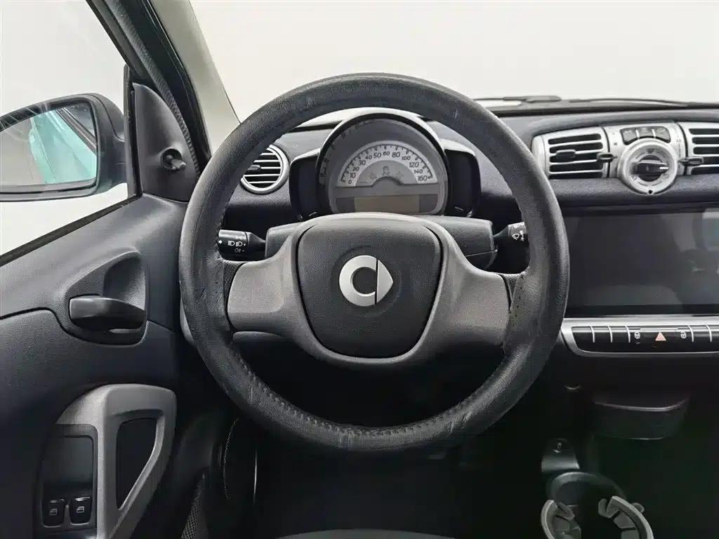 2012 Smart Fortwo 1.0 MHD Hardtop Standard Edition — миниатюра 11