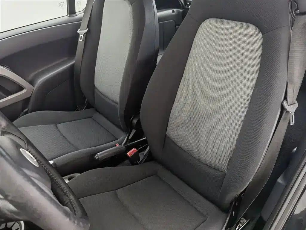 2012 Smart Fortwo 1.0 MHD Hardtop Standard Edition — миниатюра 15